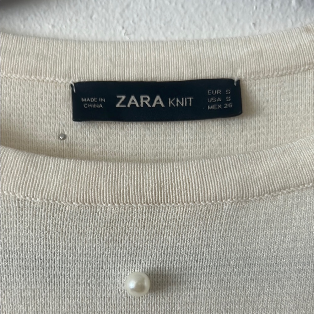 Zara Cream Pearl Embellished Knit Short Sleeve Top Size Small - Picture 2 of 3